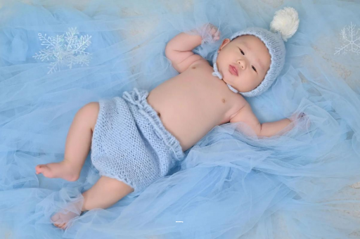 娄底宝宝不肯吸母乳怎么办
